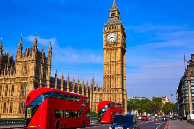 İzmir Çıkışlı Noel Zamanında Londra & Masalsı Cotswold Köyleri Turu